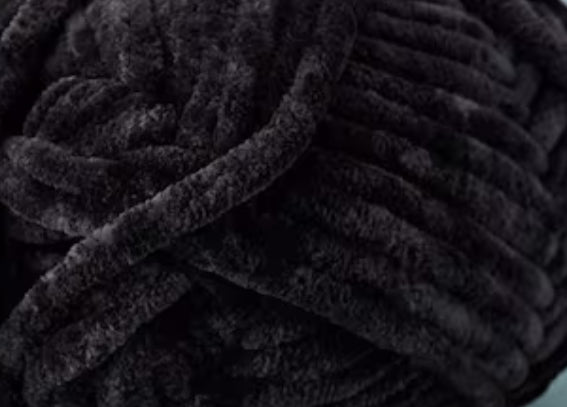 Signature Ruffle Hat